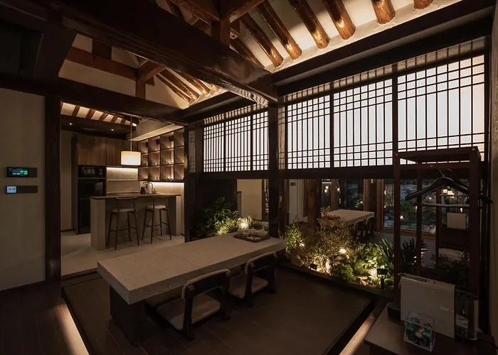Bukchon Premium Hanok Cheongsudang Hébergement de vacances *
