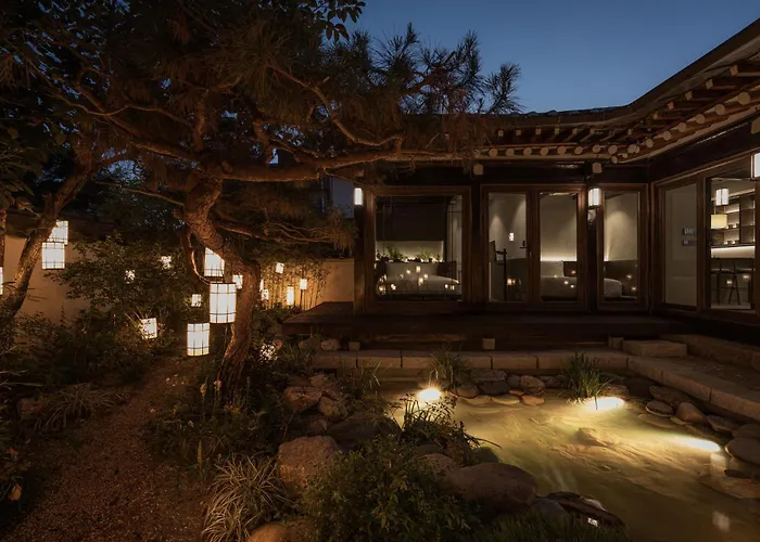 Bukchon Premium Hanok Cheongsudang