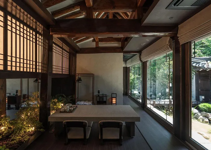 Bukchon Premium Hanok Cheongsudang * Séoul